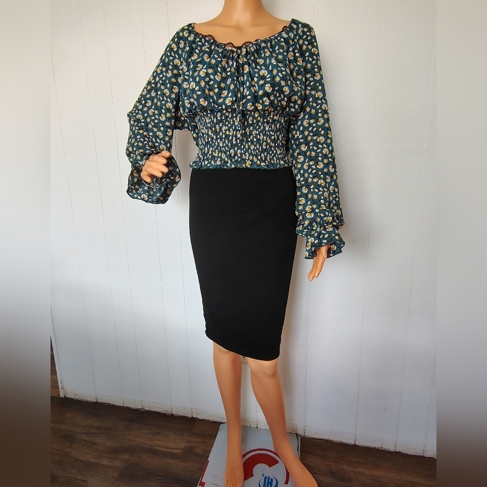 Forever 21 Green Floral Blouse Size 2X